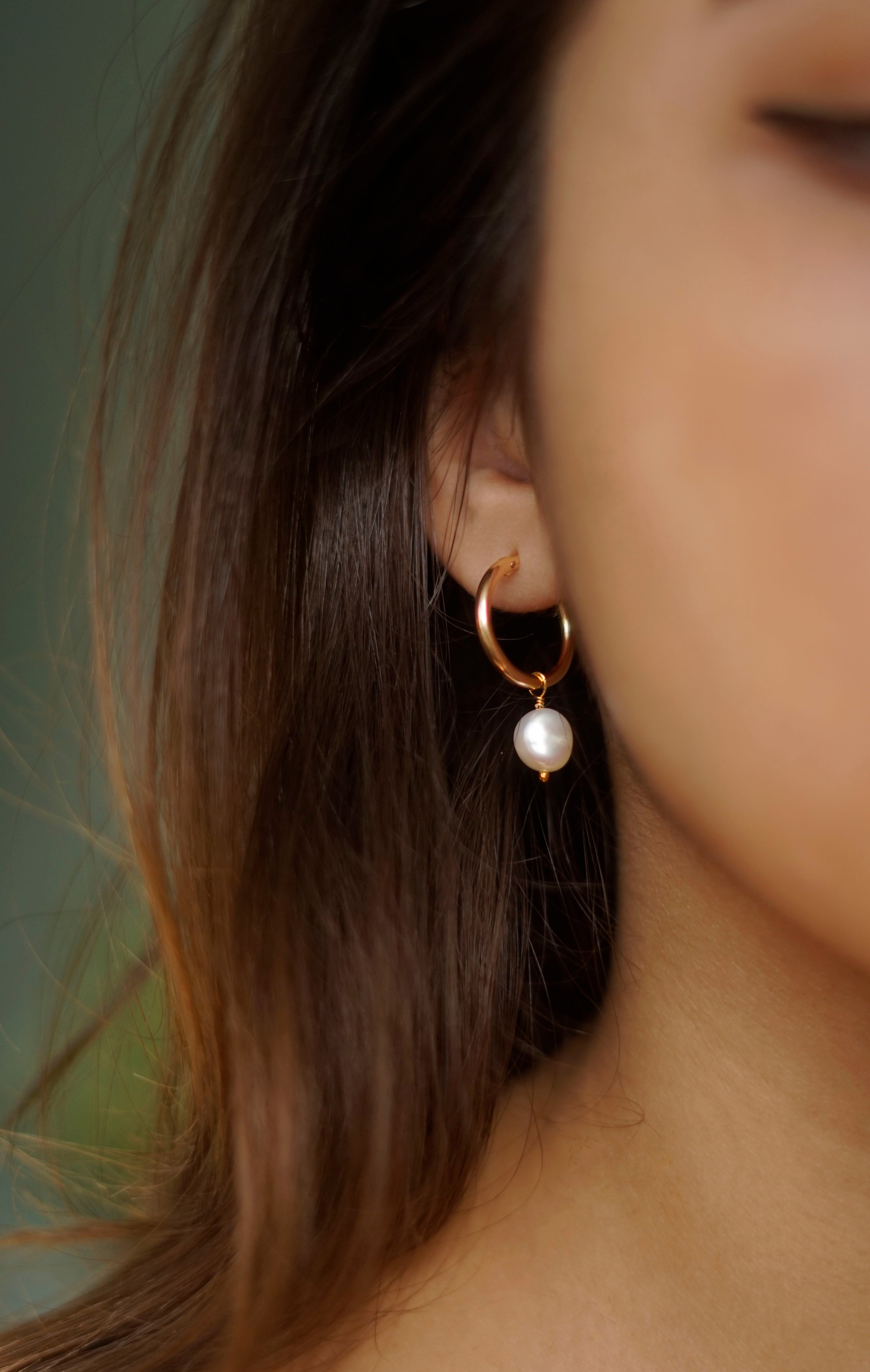 19mm Hoop Earrings With Freshwater Pearl