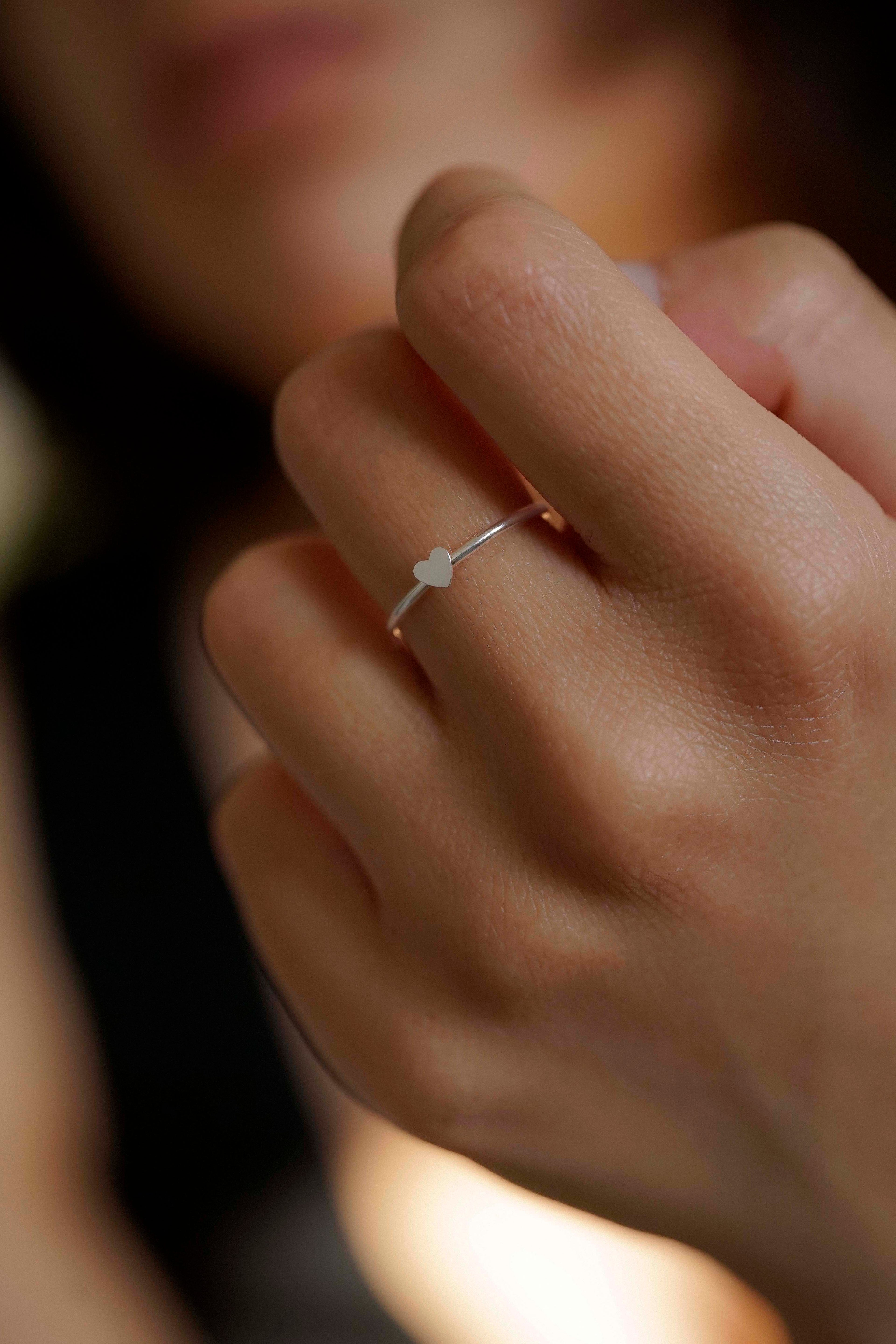 Dainty Heart Ring