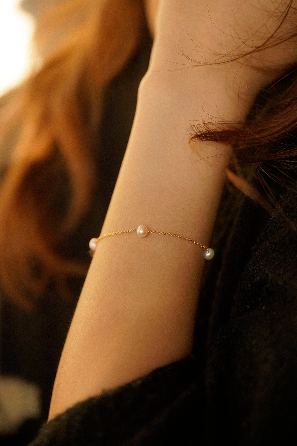 Floating Pearl Bracelet