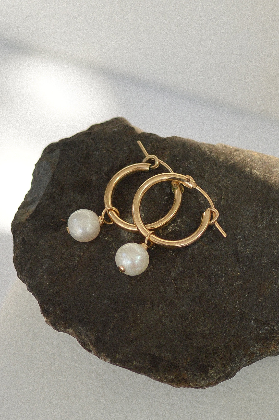 19mm Hoop Earrings With Freshwater Pearl