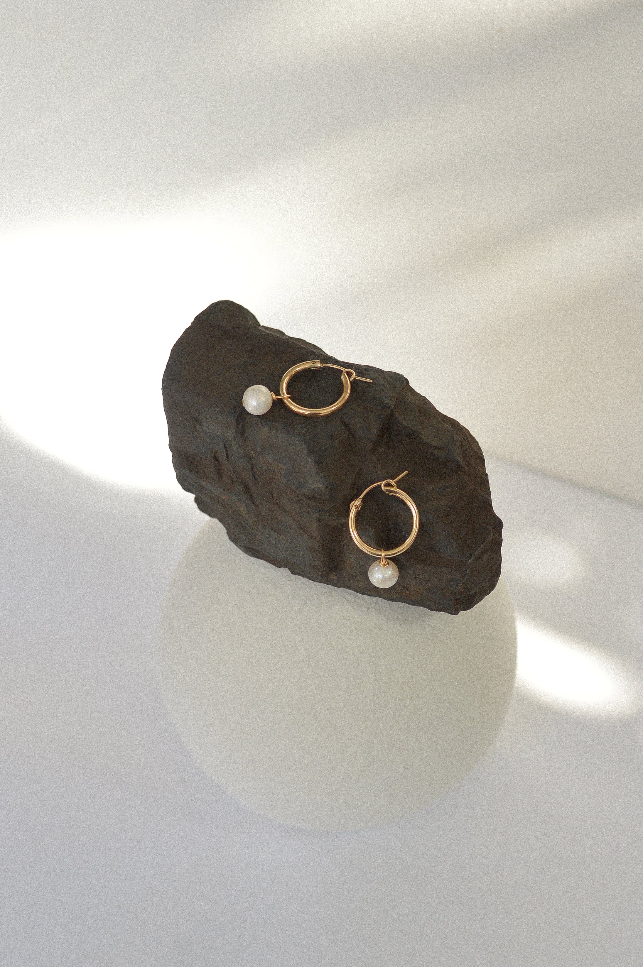 19mm Hoop Earrings With Freshwater Pearl