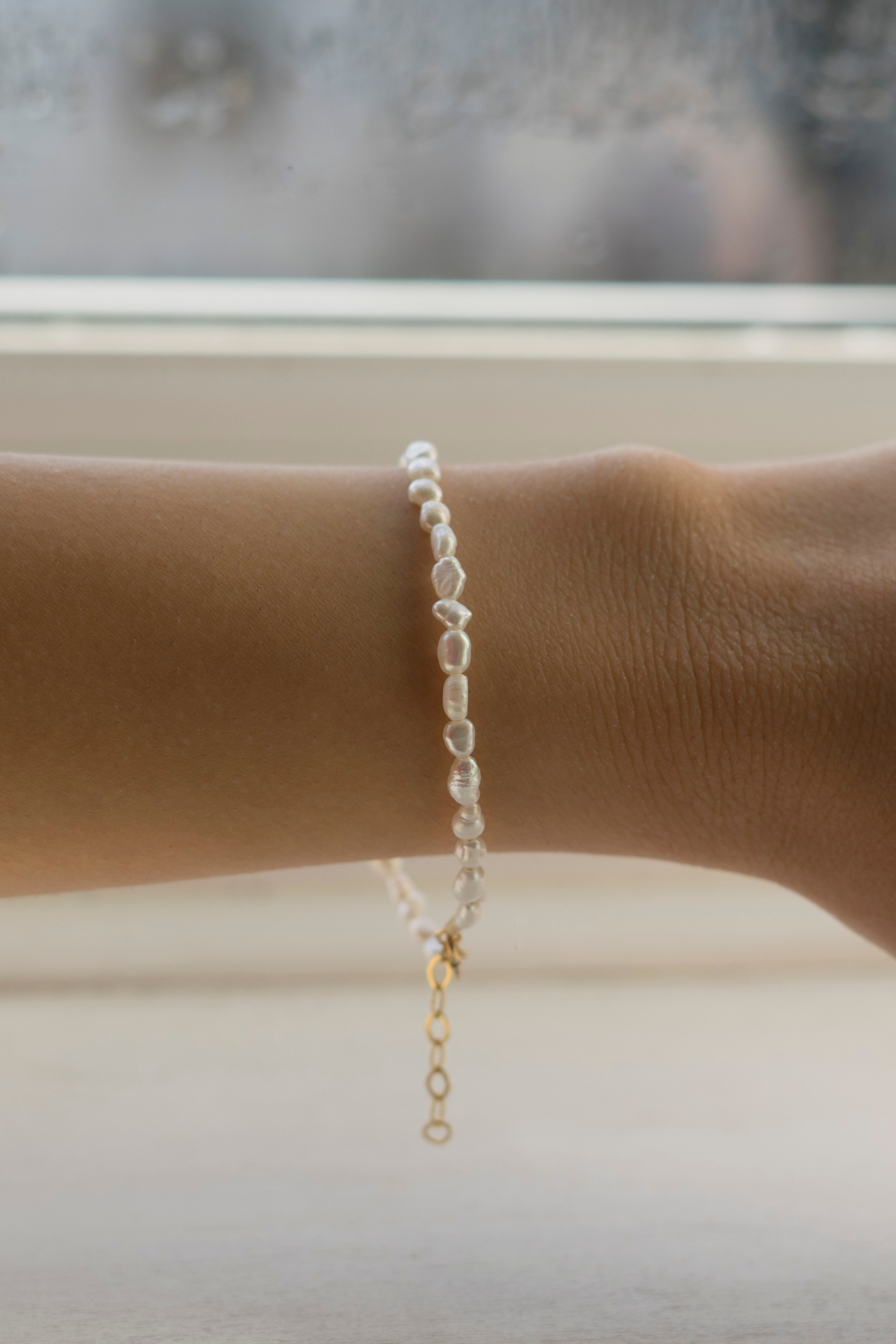Dainty Freshwater Pearl Bracelet